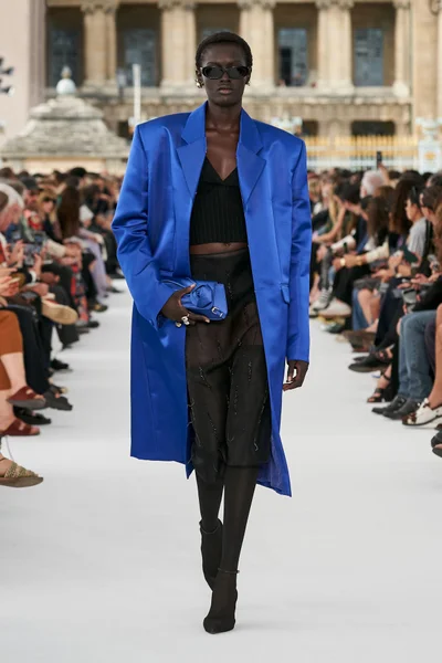 Look 23
